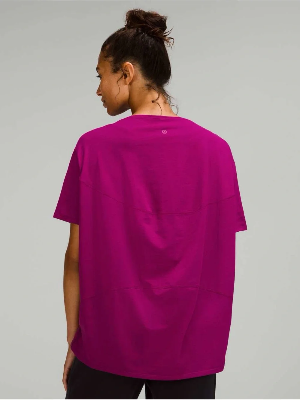 Lululemon /// Women’s Back in Action Short Sleeve Shirt - Magenta Purple - Picture 1 of 9